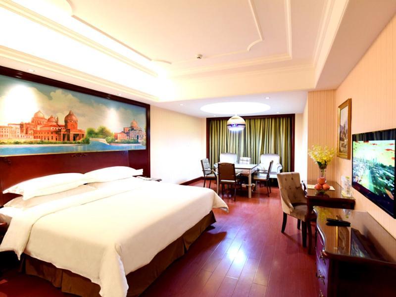 Vienna Hotel Loudi Chunyuan Pedestrian Street Exterior photo